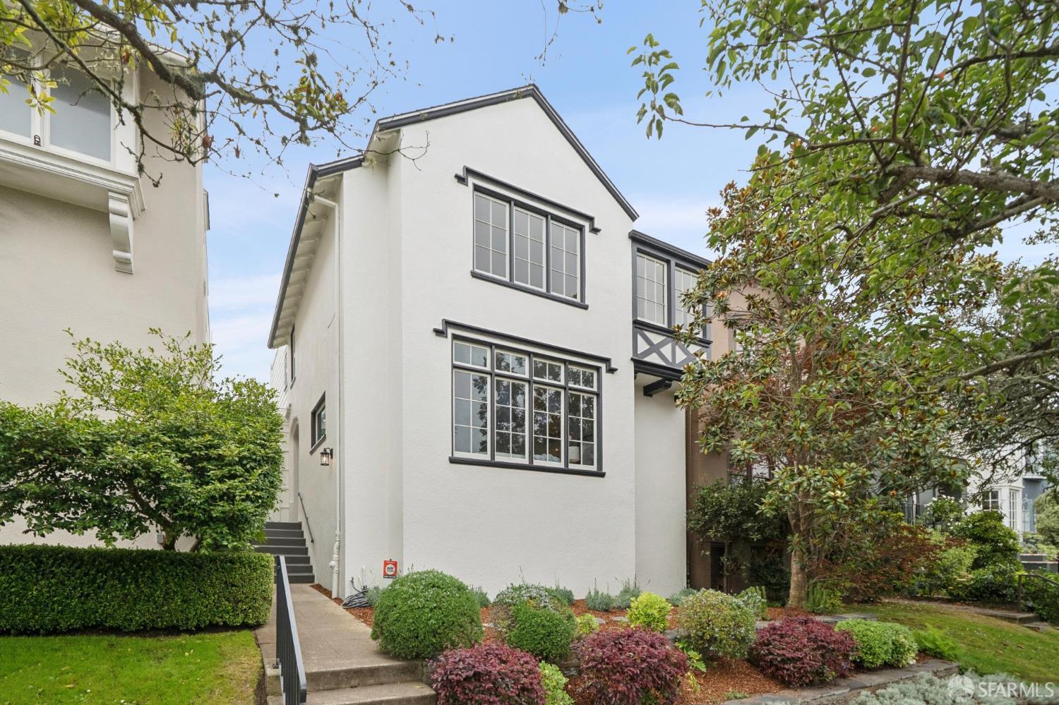 Featured listings Featured listings