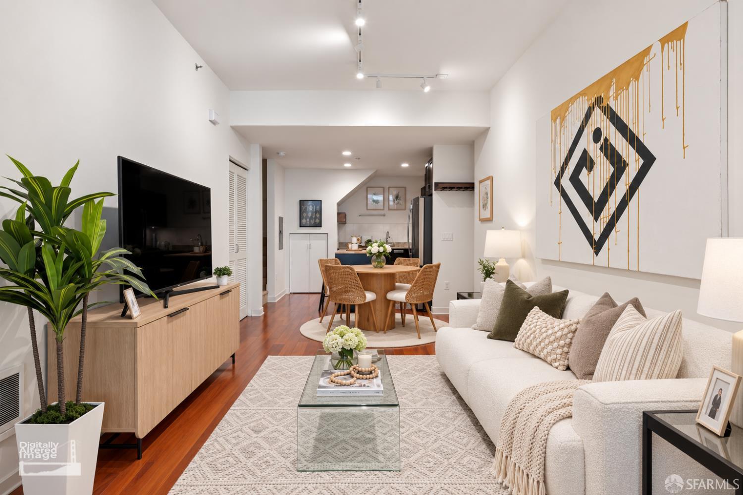 300 Berry Street # 118