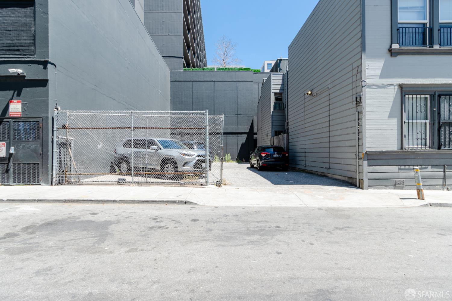 44 Laskie Street