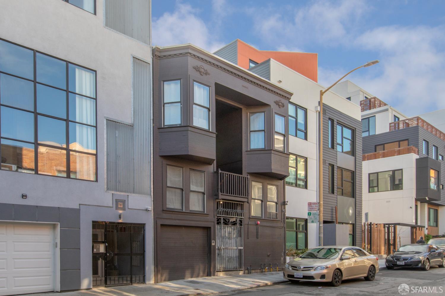Front Image Thumbnail for SF426157508