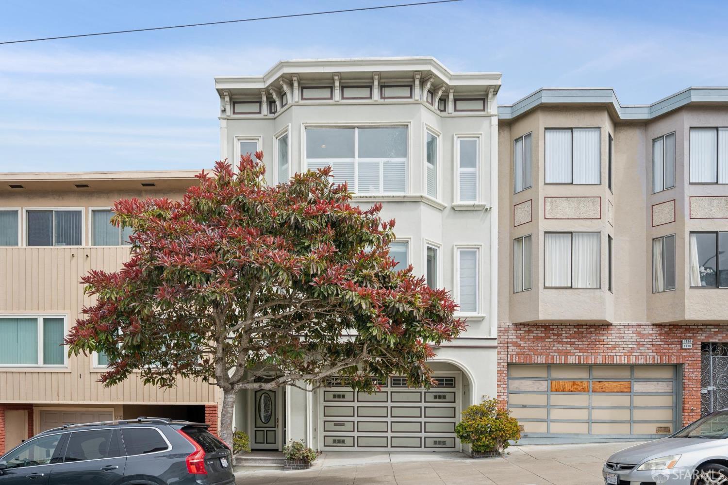 1716 9th Avenue