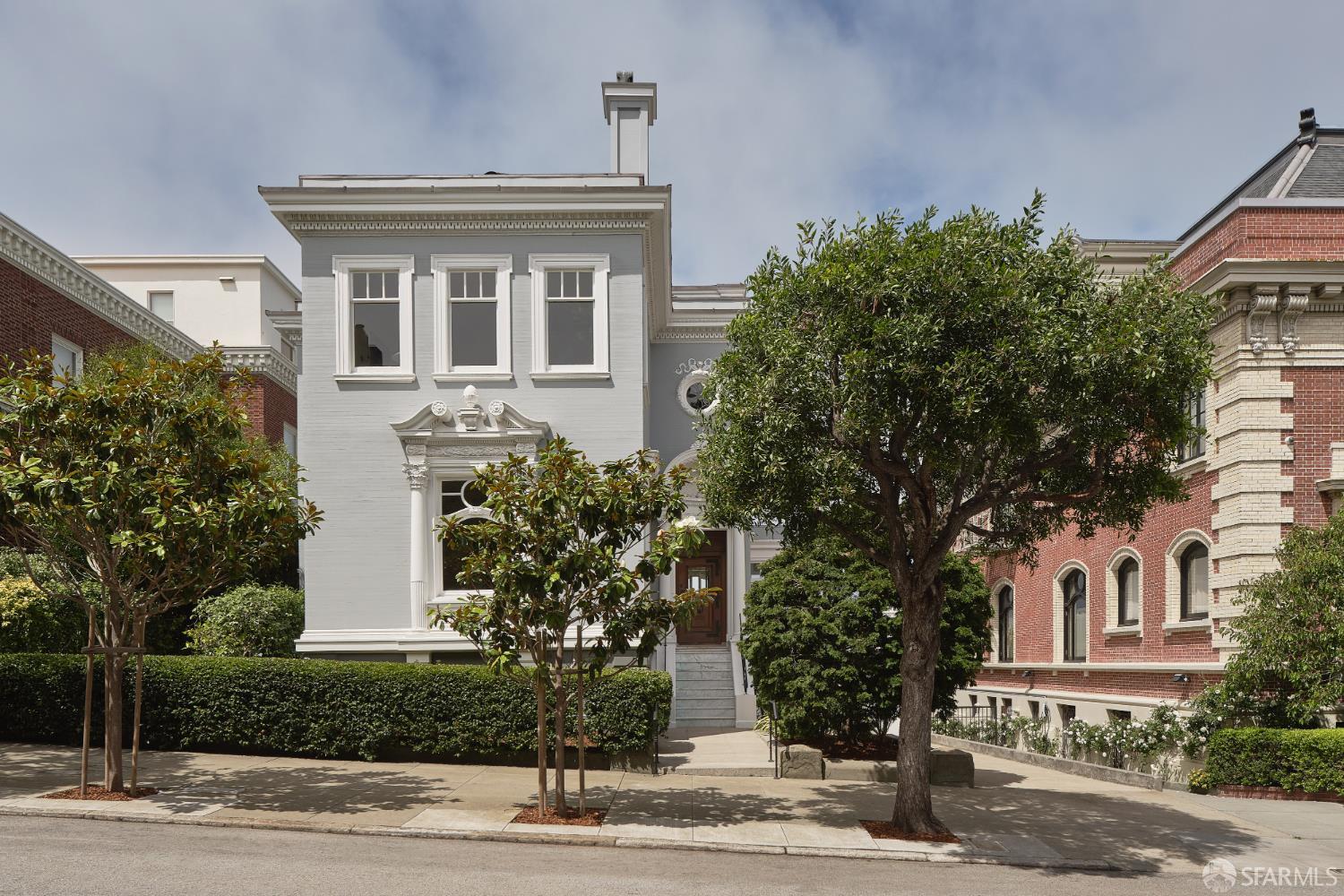 3638 Washington Street