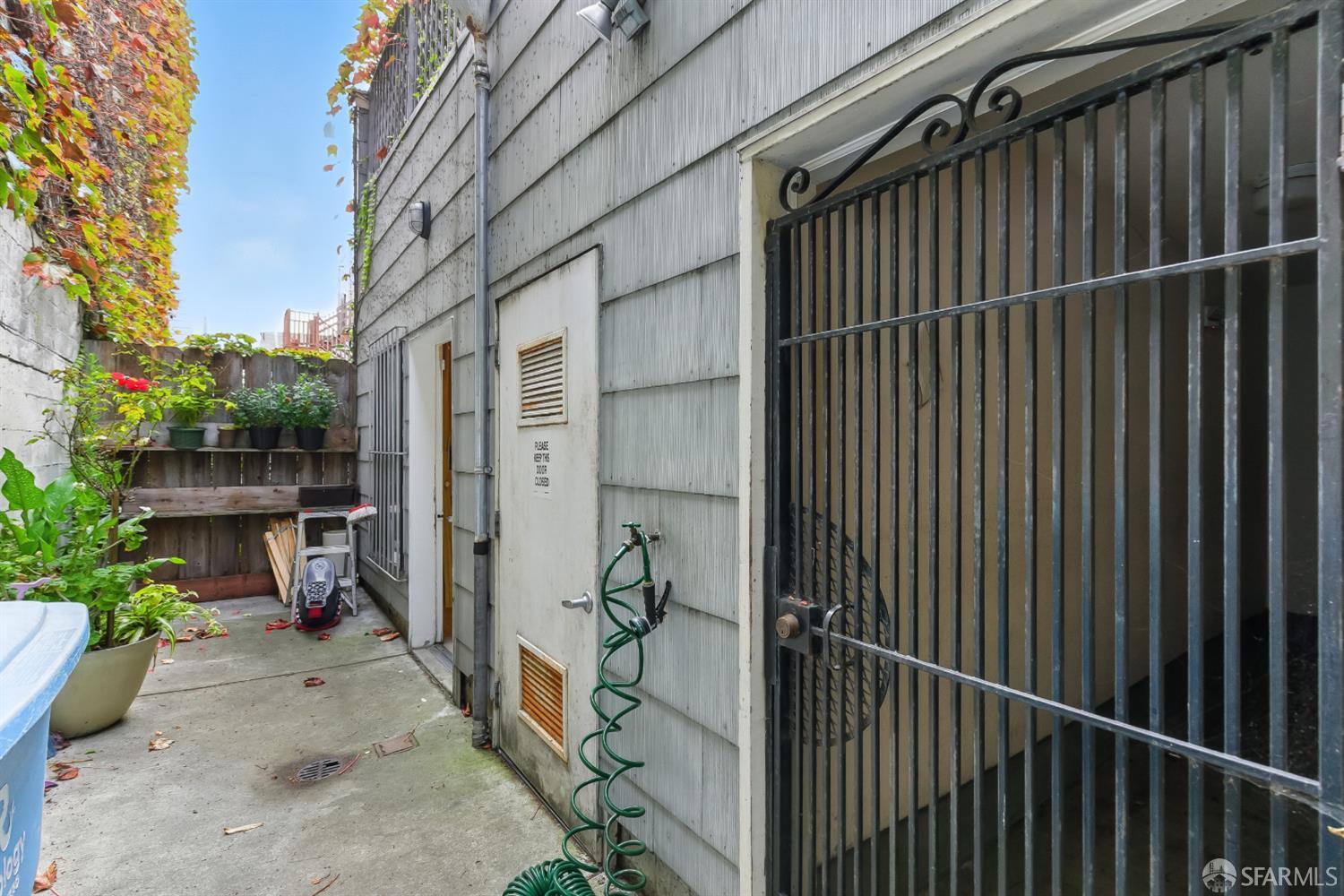 734 14th St #1, San Francisco — 35