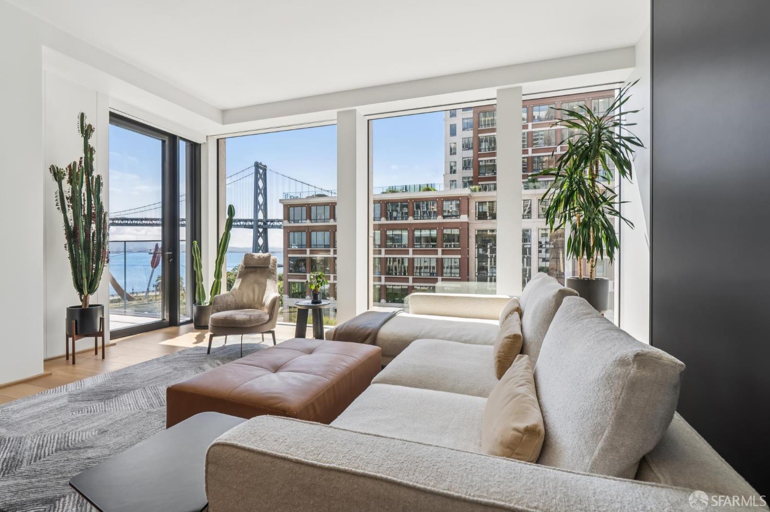 1 Steuart Lane # L Unit: 604-L