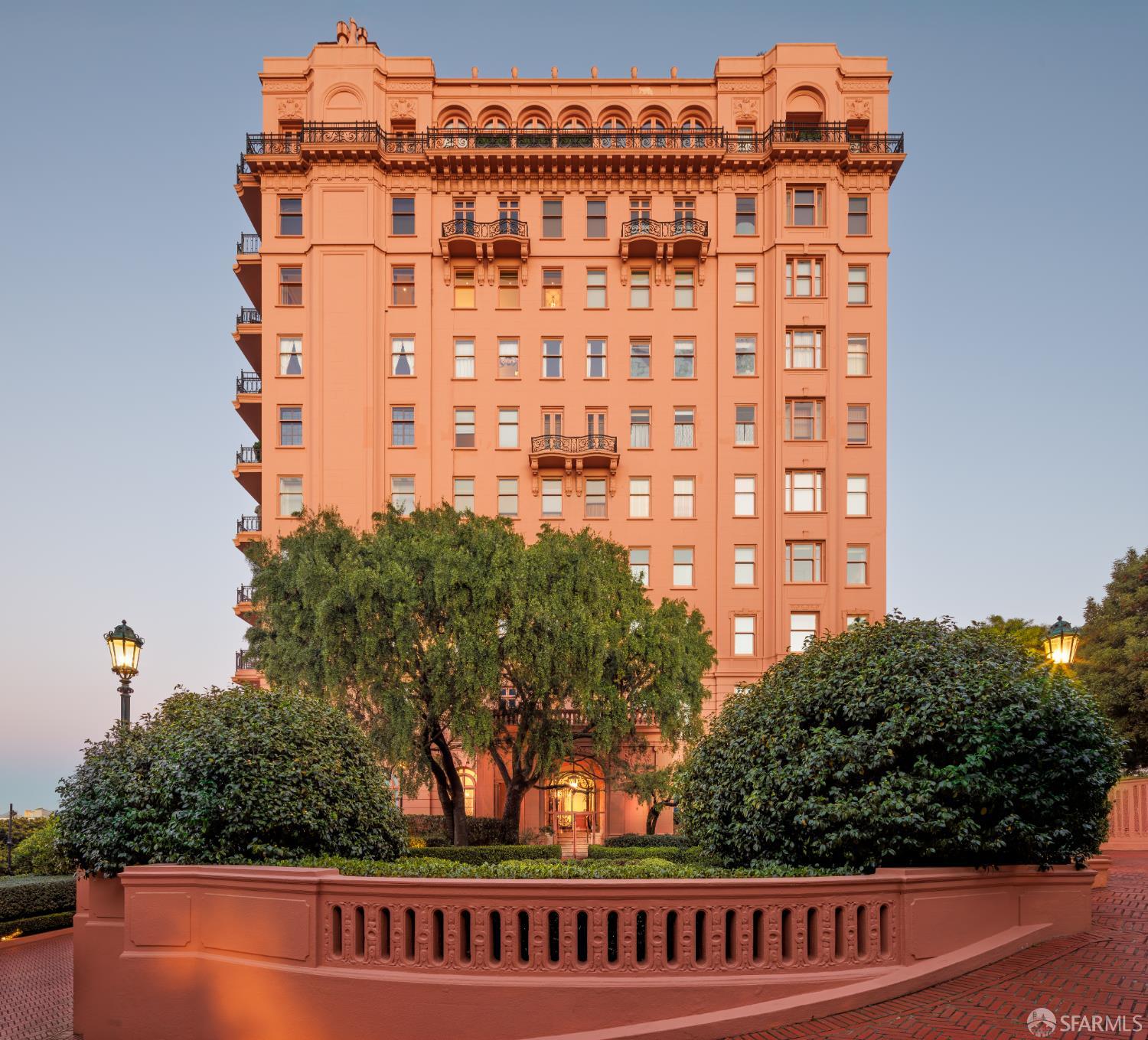 2006 Washington Street #4