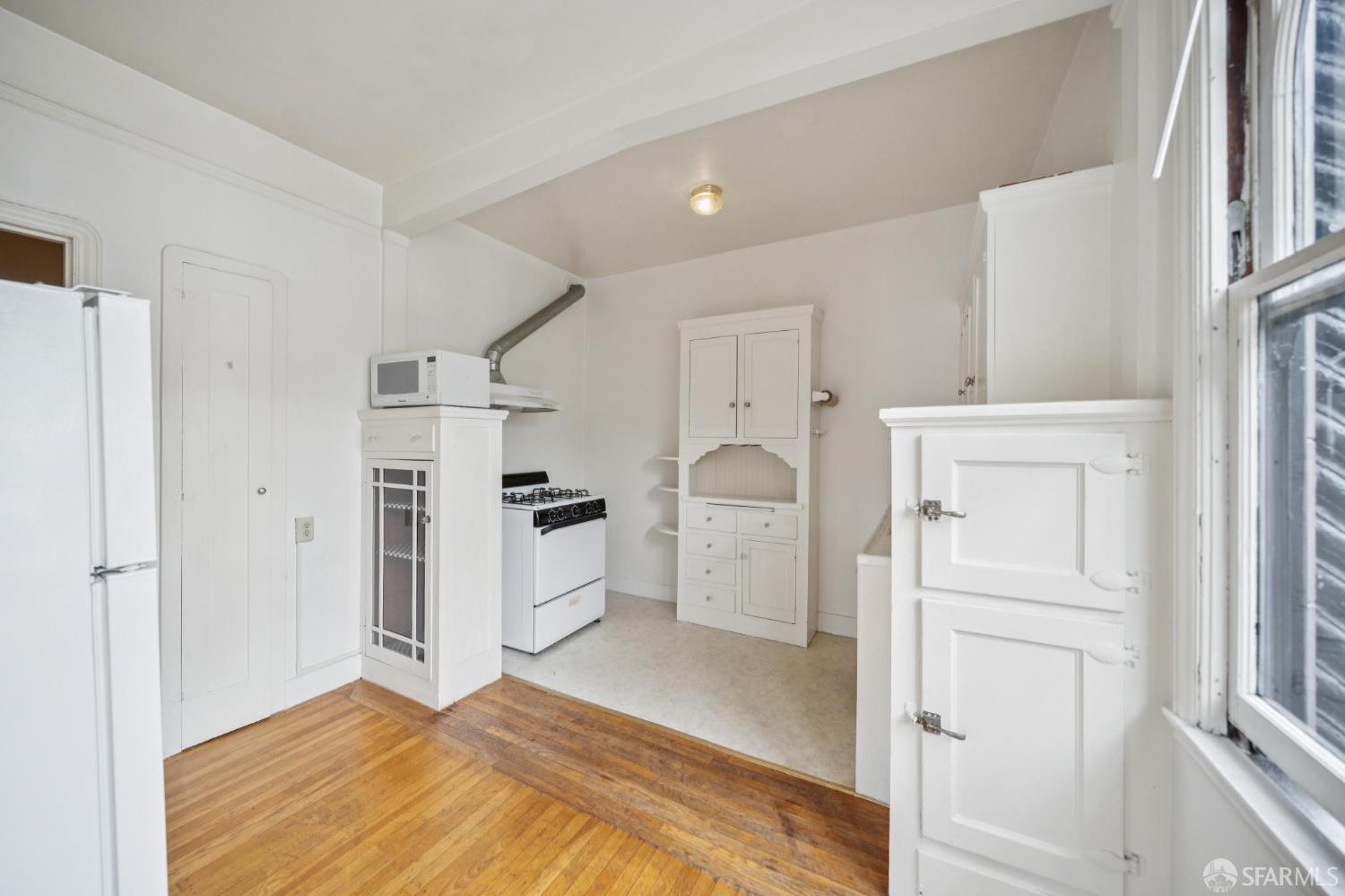 1285 8th Ave, San Francisco — 7