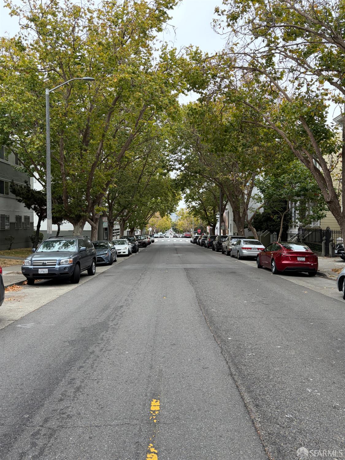 765 Grove St, San Francisco — 10