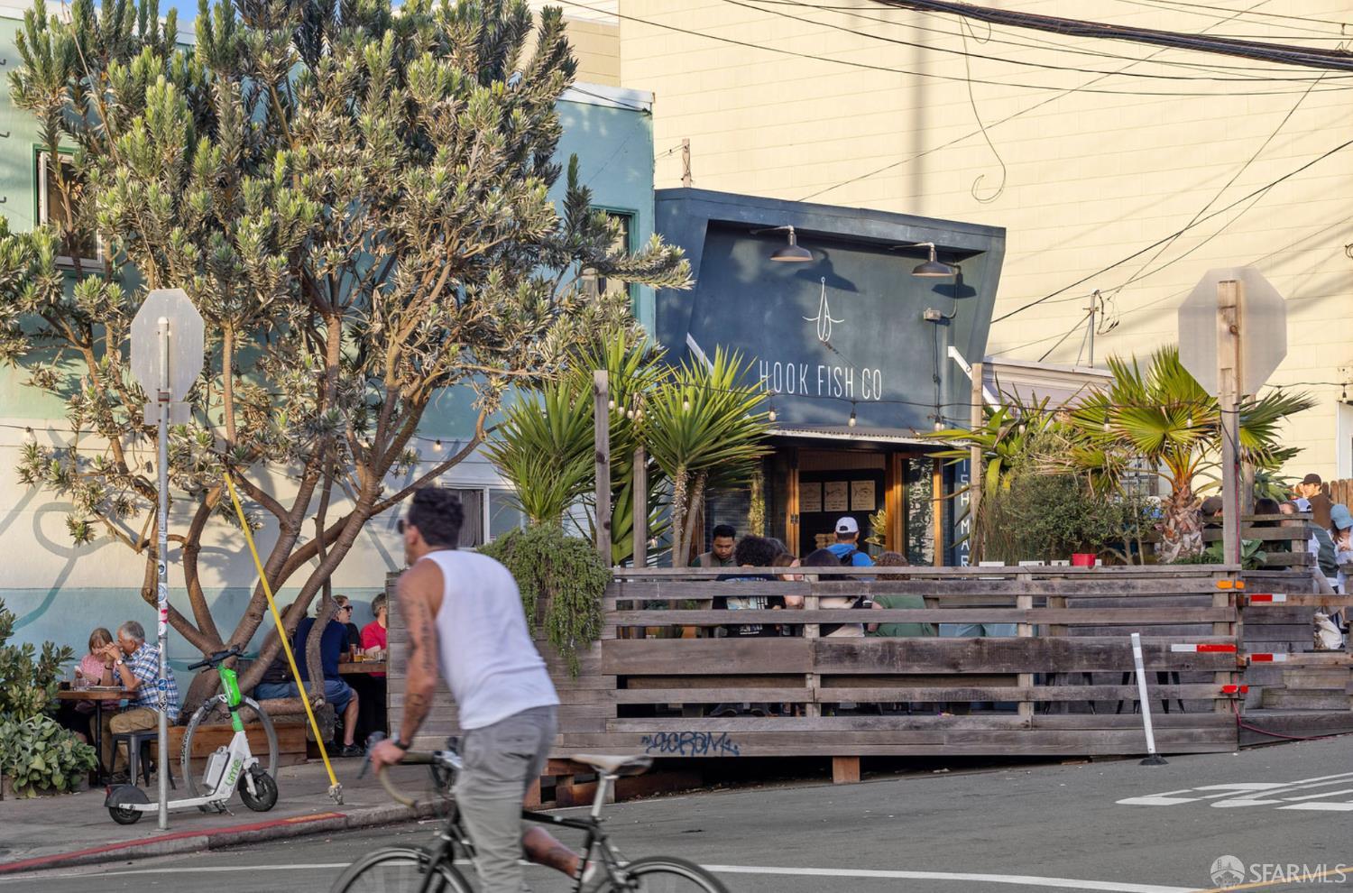 4429 Kirkham St, San Francisco — 50