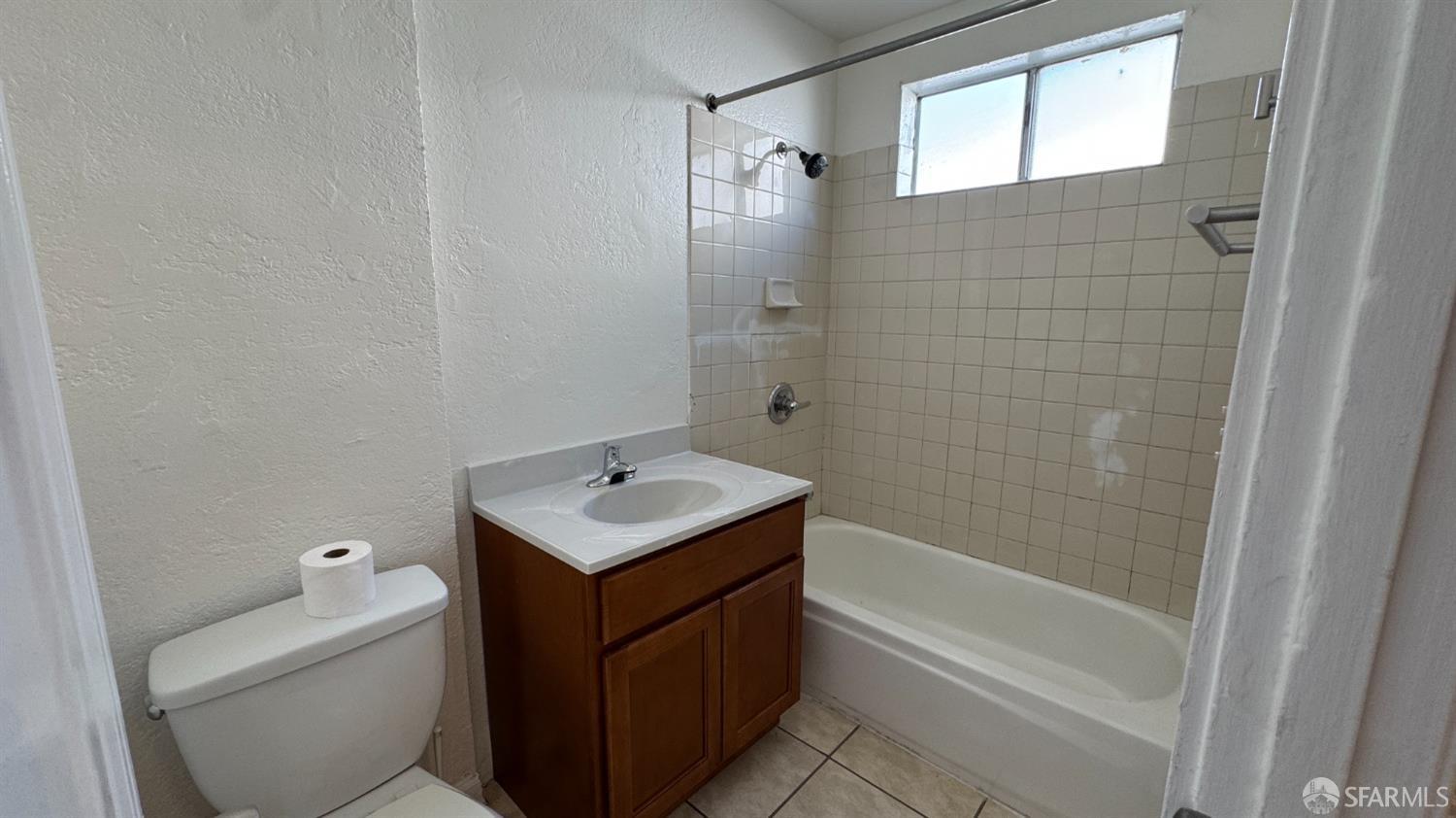 7300 Ney Ave, Oakland — 7