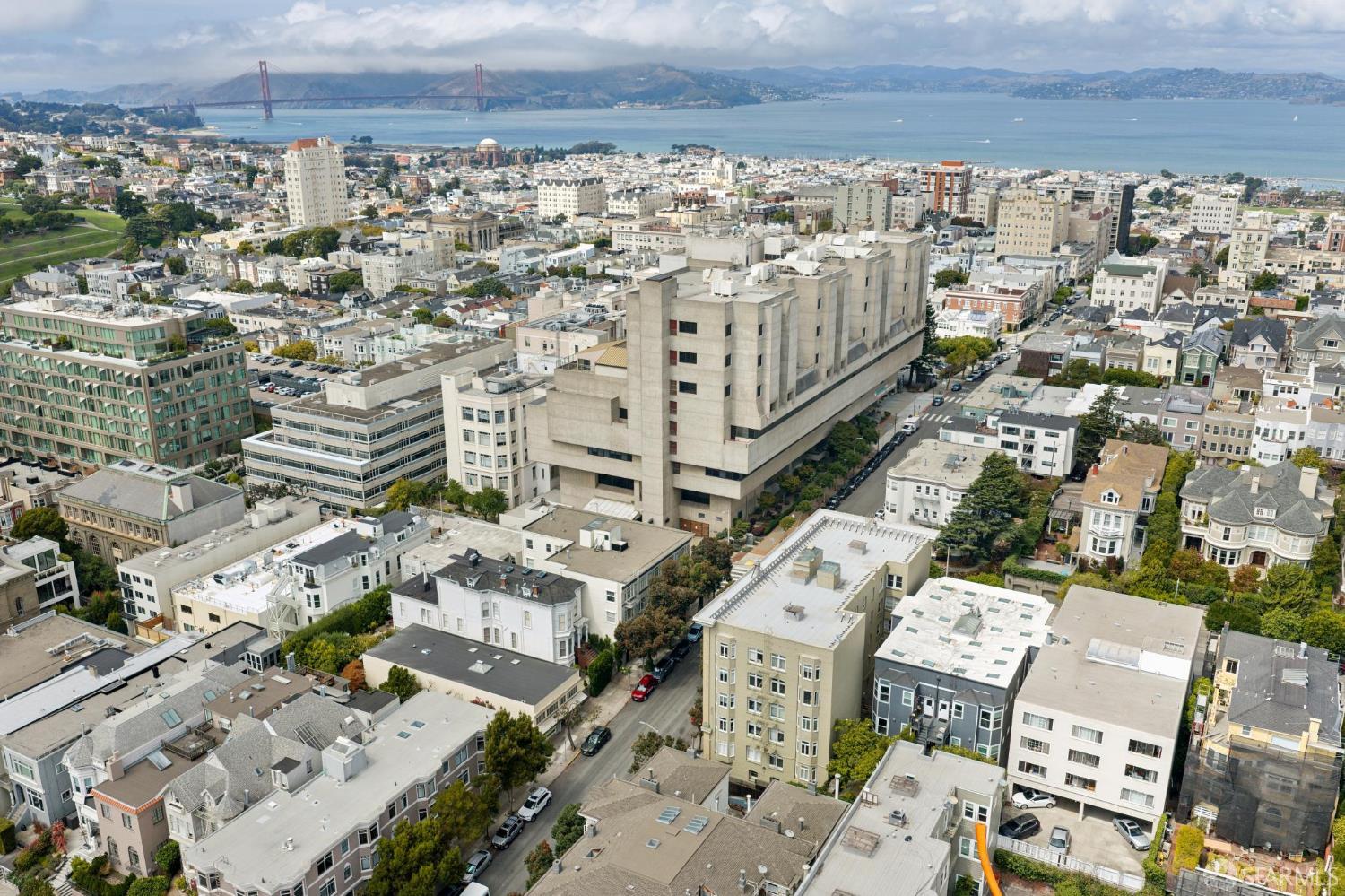 2263 Sacramento St, San Francisco — 25