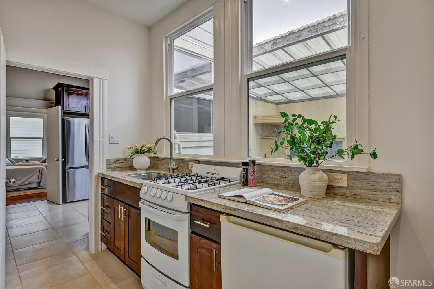 1211 2nd Ave, San Francisco — 19