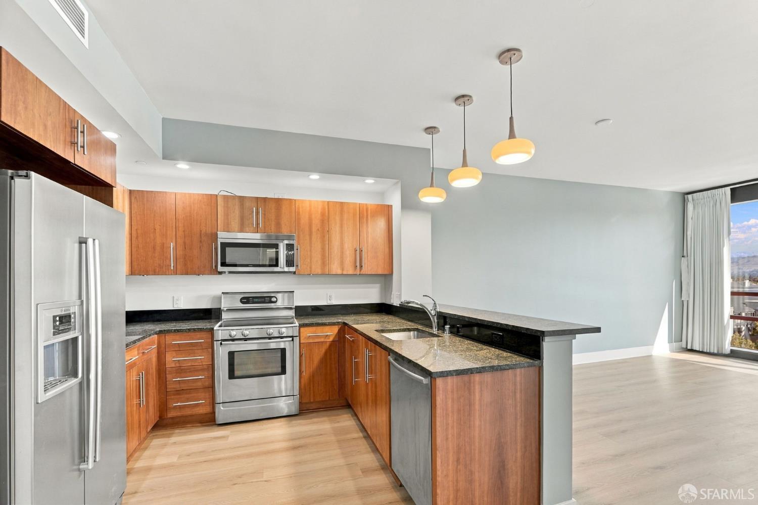 88 E San Fernando Street 707
