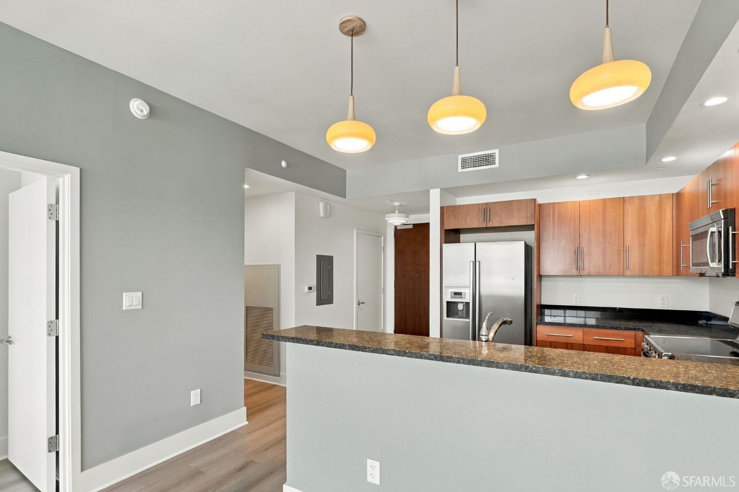 88 E San Fernando Street 707