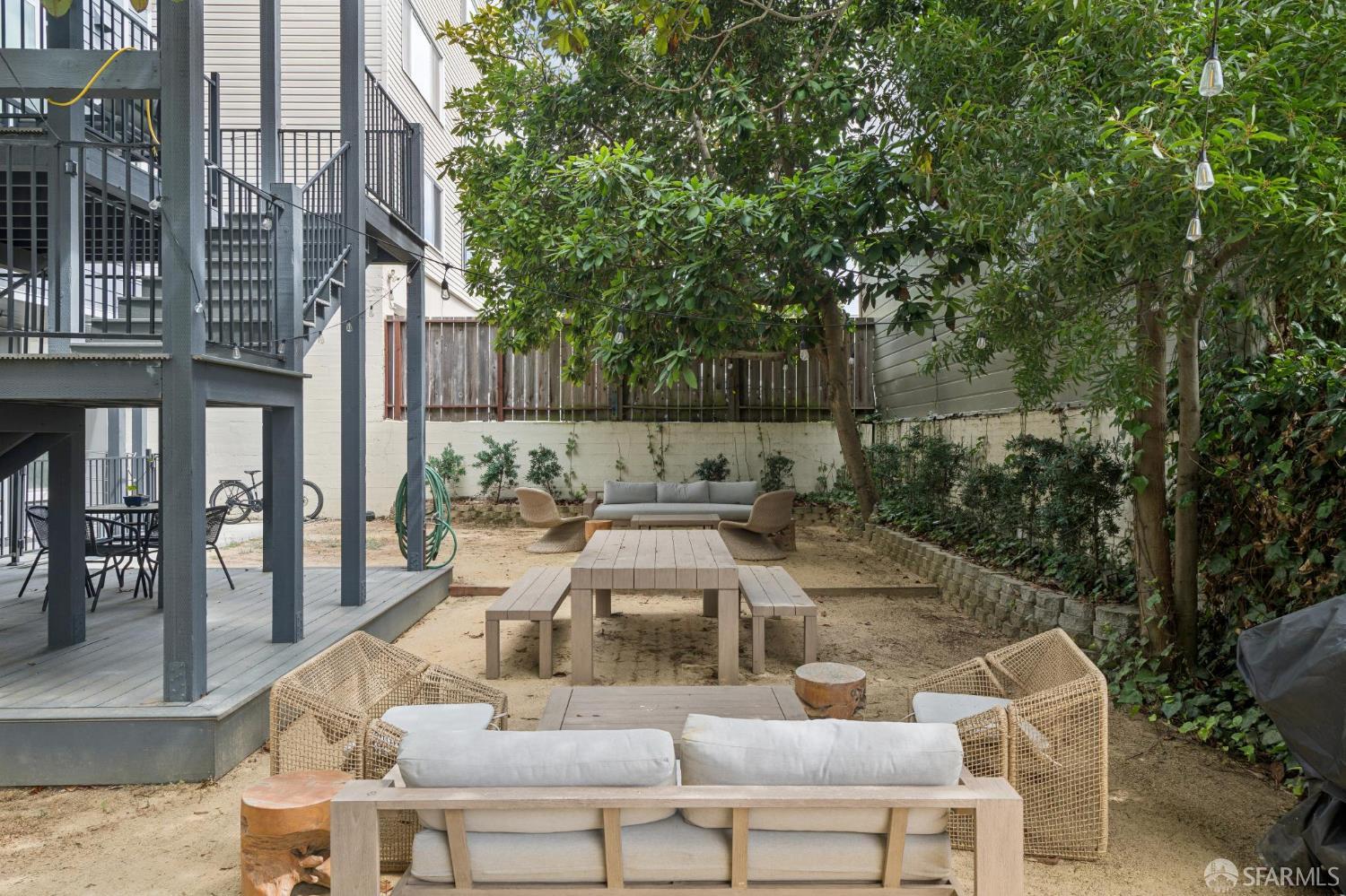 2263 Sacramento St, San Francisco — 32