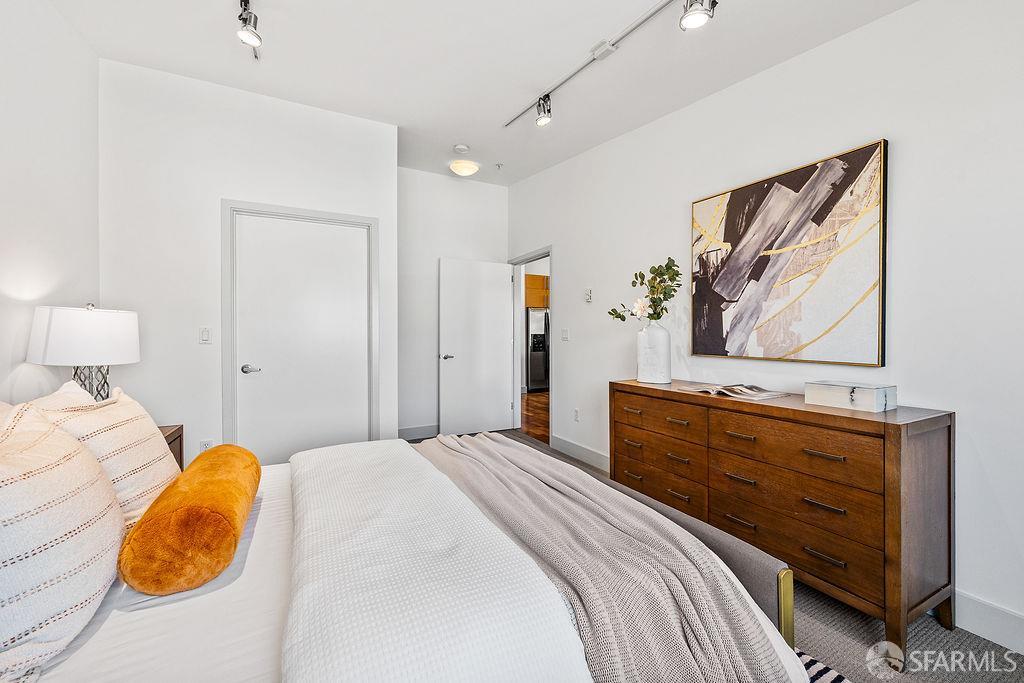 532 30th St #24, Oakland — 26