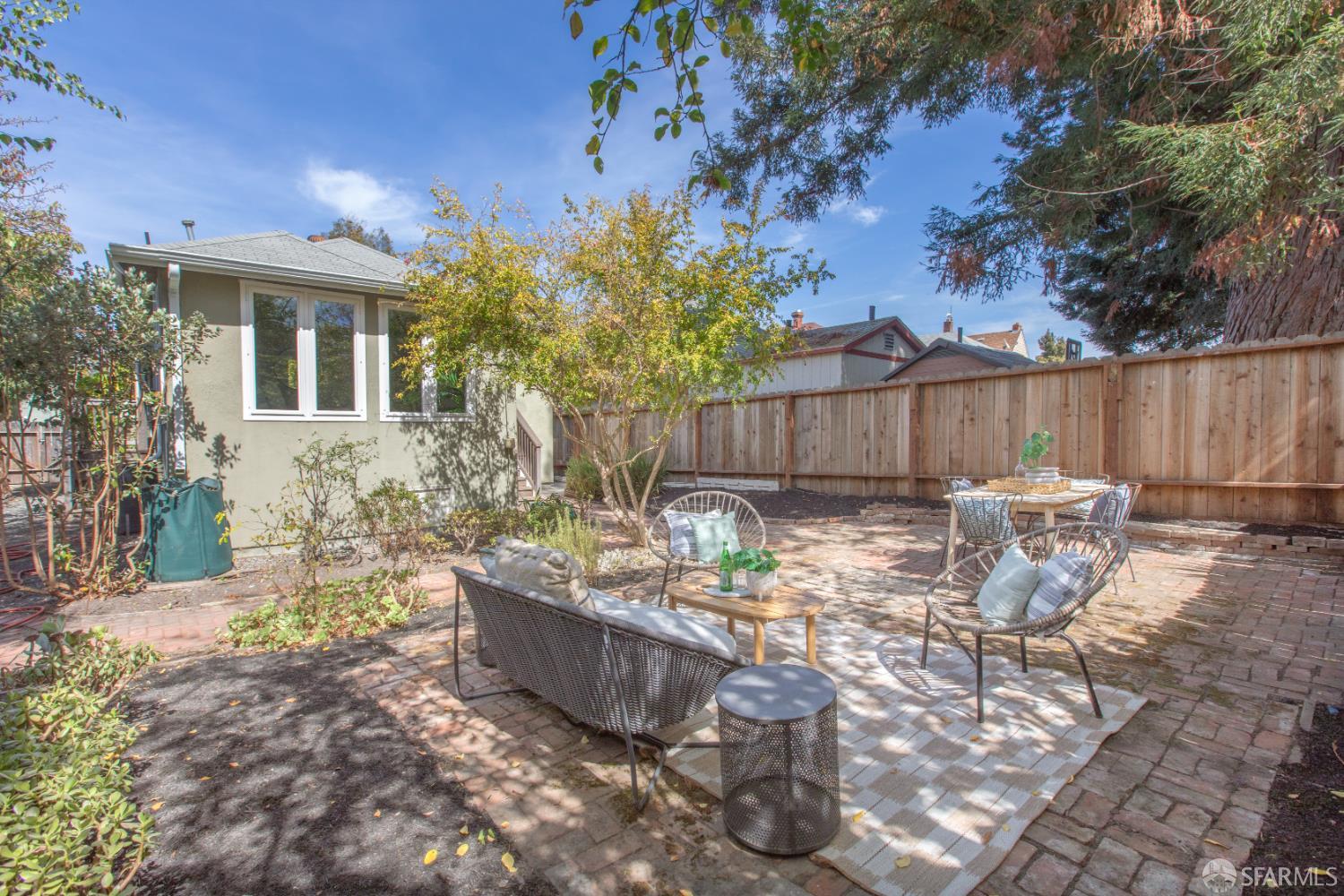 587 63rd St, Oakland — 38
