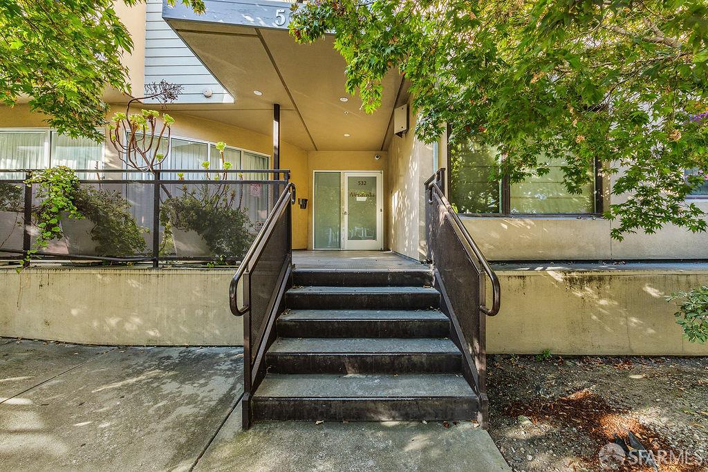 532 30th St #24, Oakland — 40