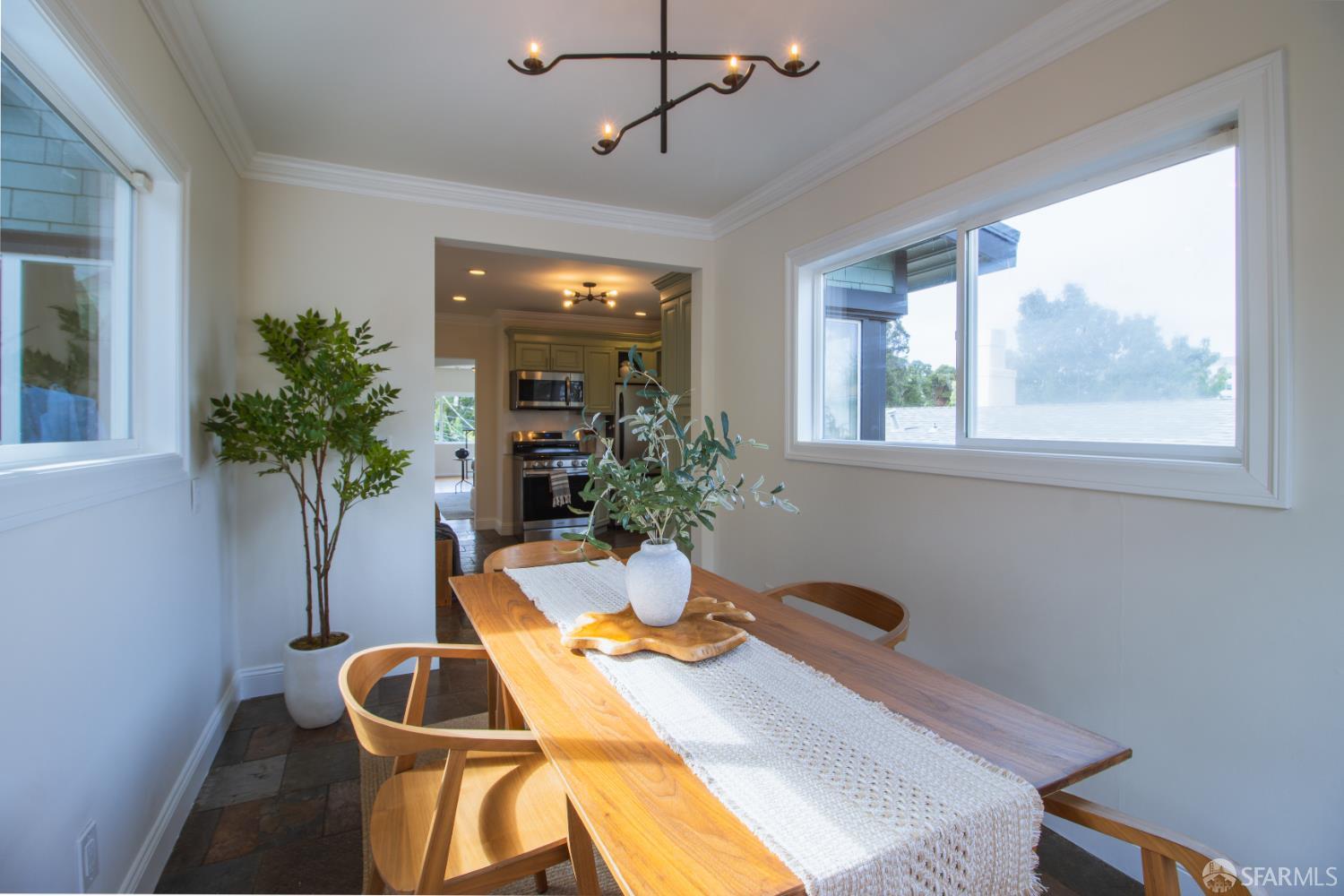 1628 E 31st St, Oakland — 14