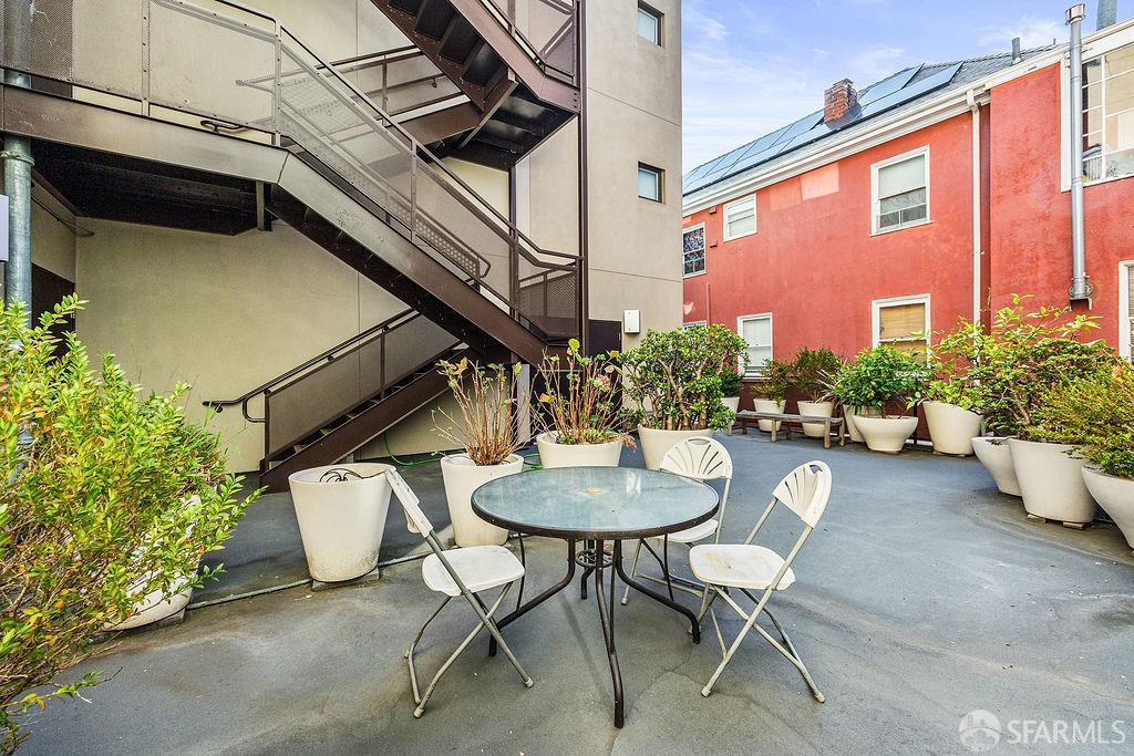 532 30th St #24, Oakland — 43