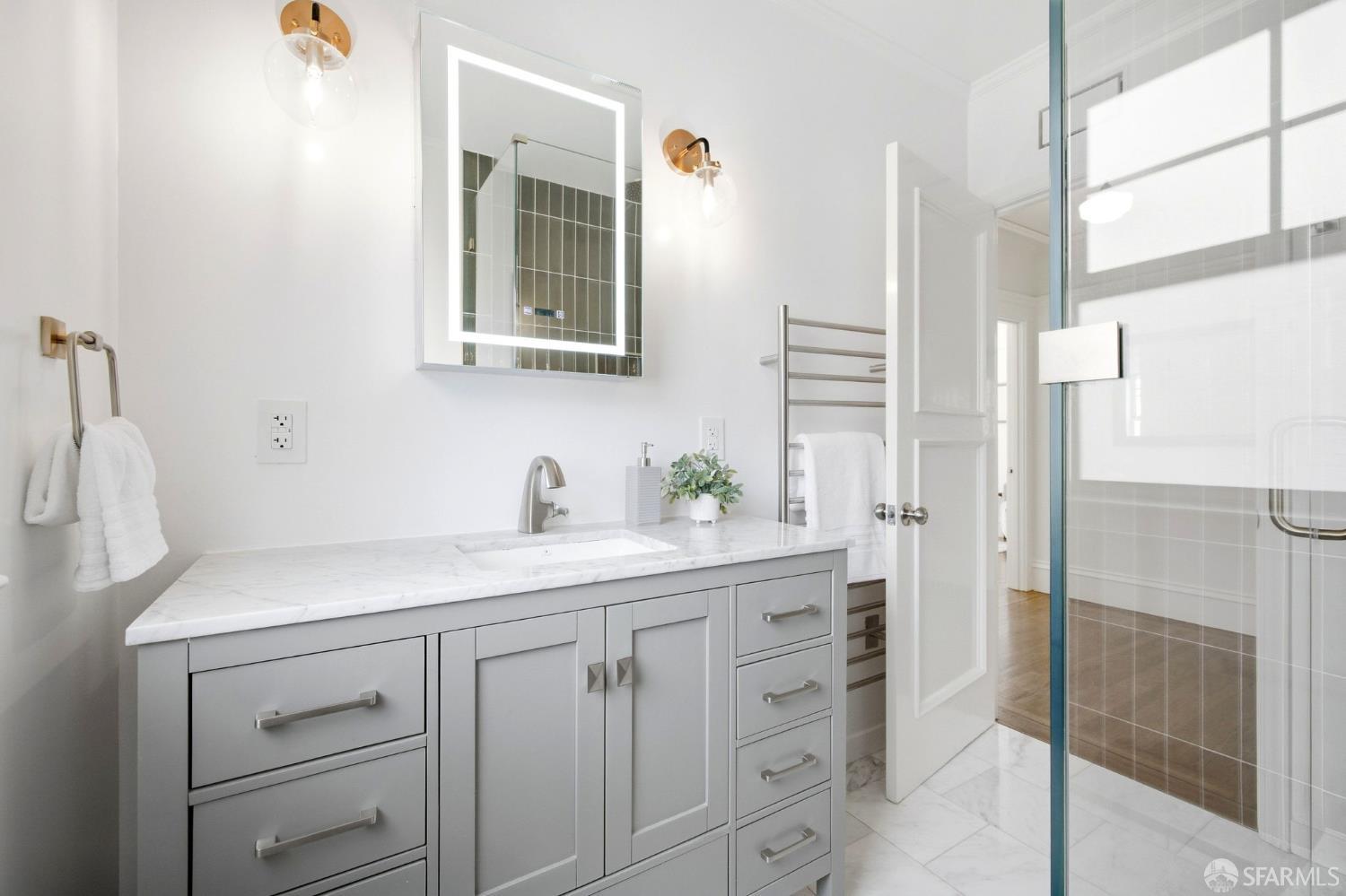 4354 20th St, San Francisco — 23