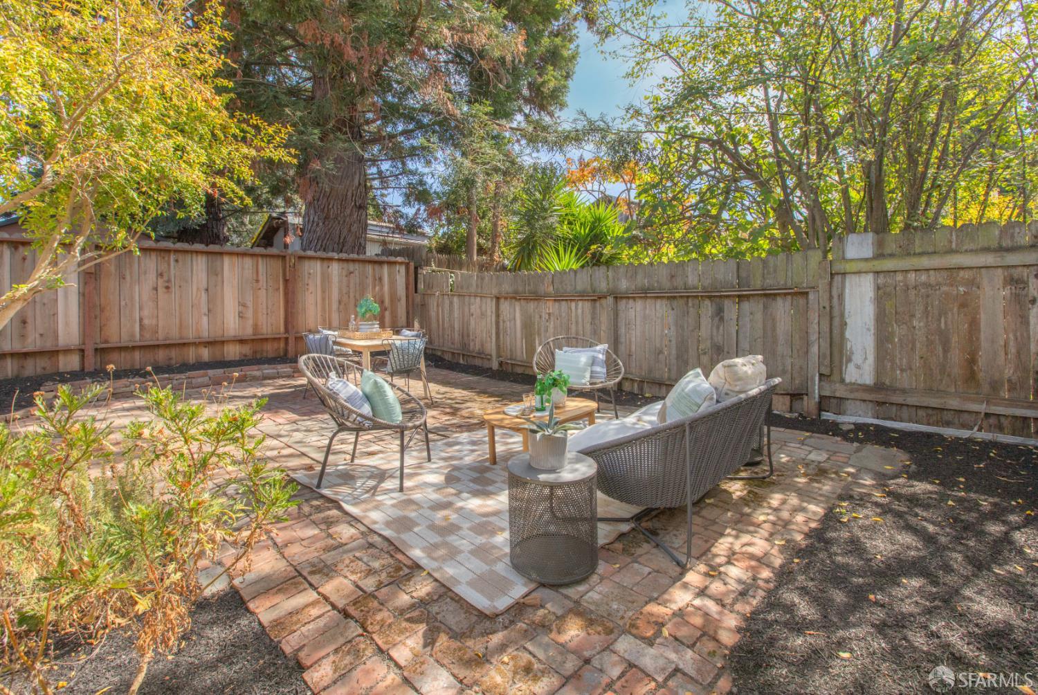 587 63rd St, Oakland — 34