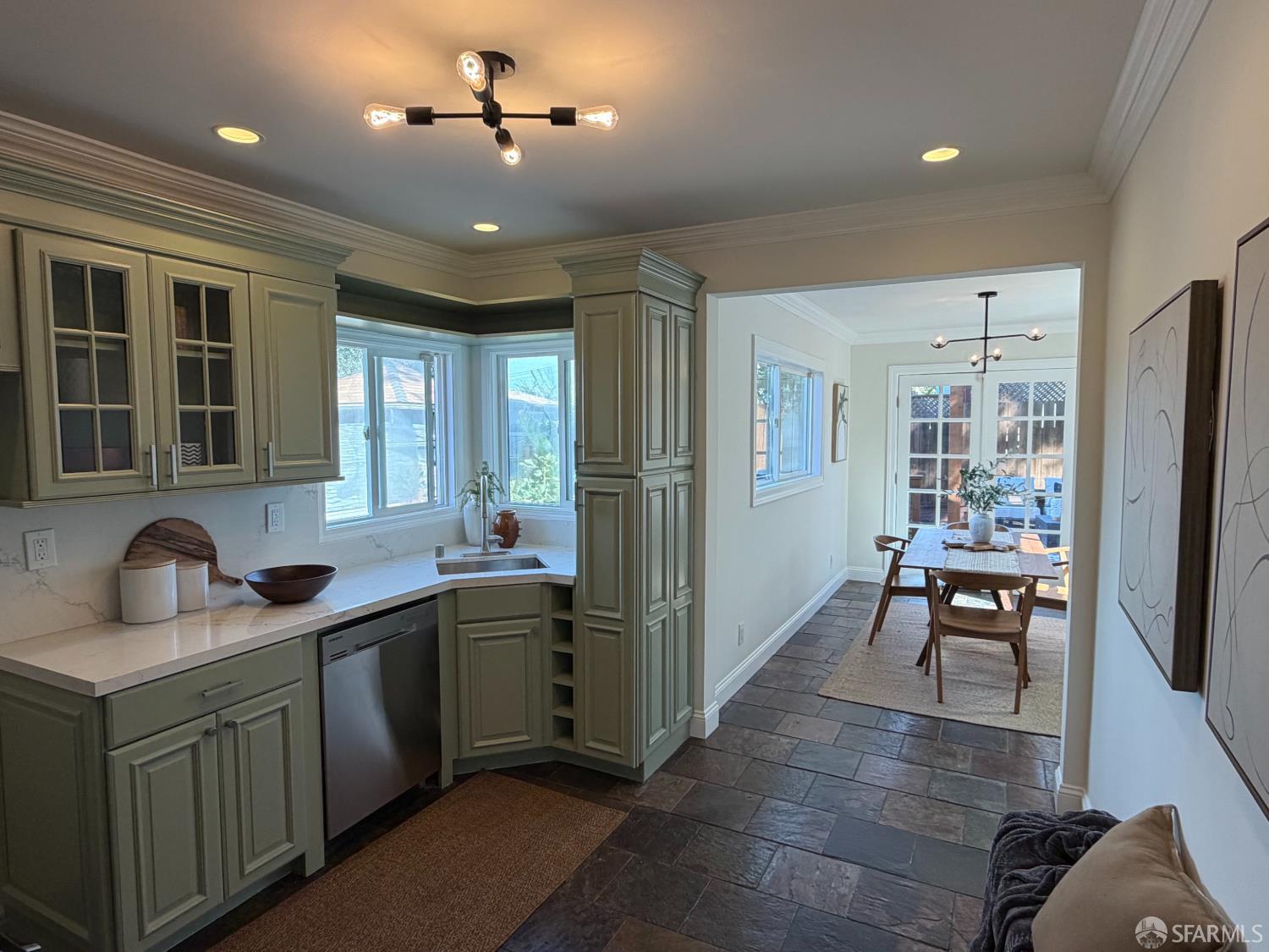1628 E 31st St, Oakland — 12