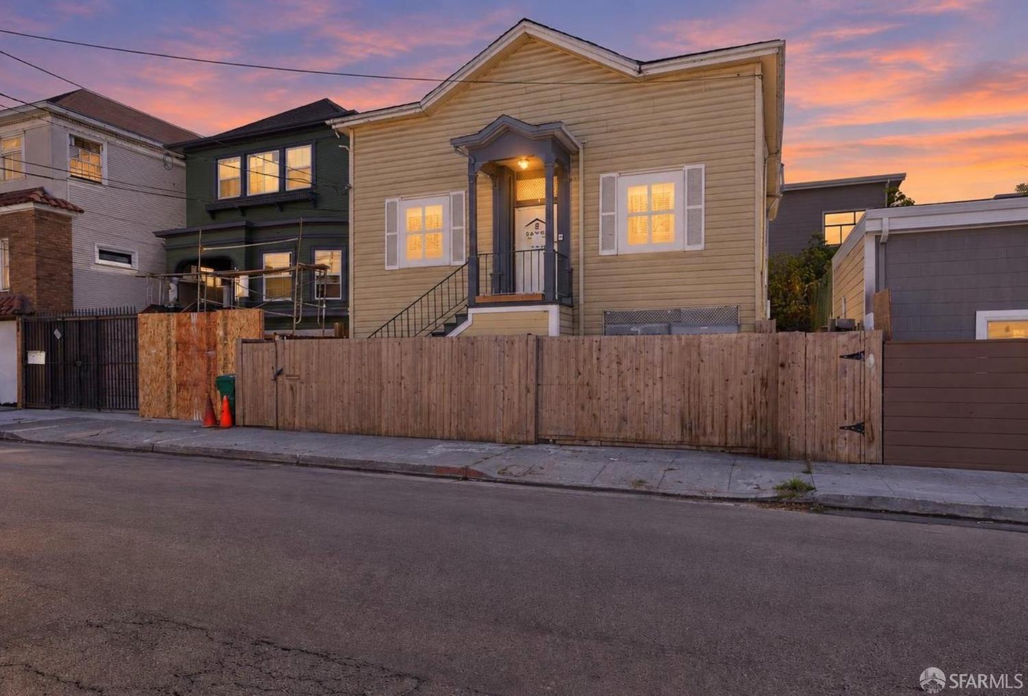 881 21st St, Oakland