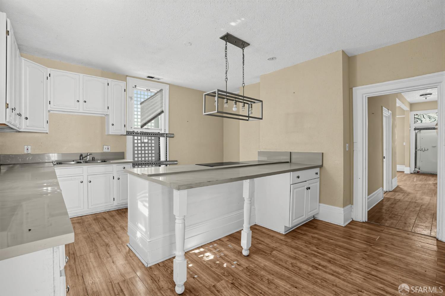 881 21st St, Oakland — 13