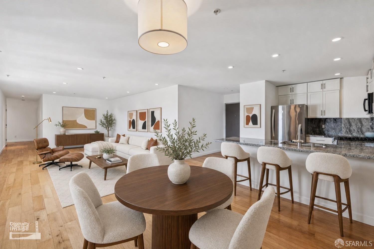 2208 Mission Street 507