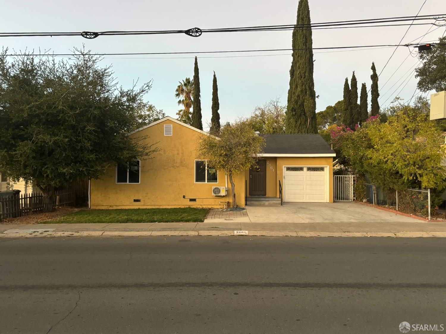 2861 Mount Diablo Street