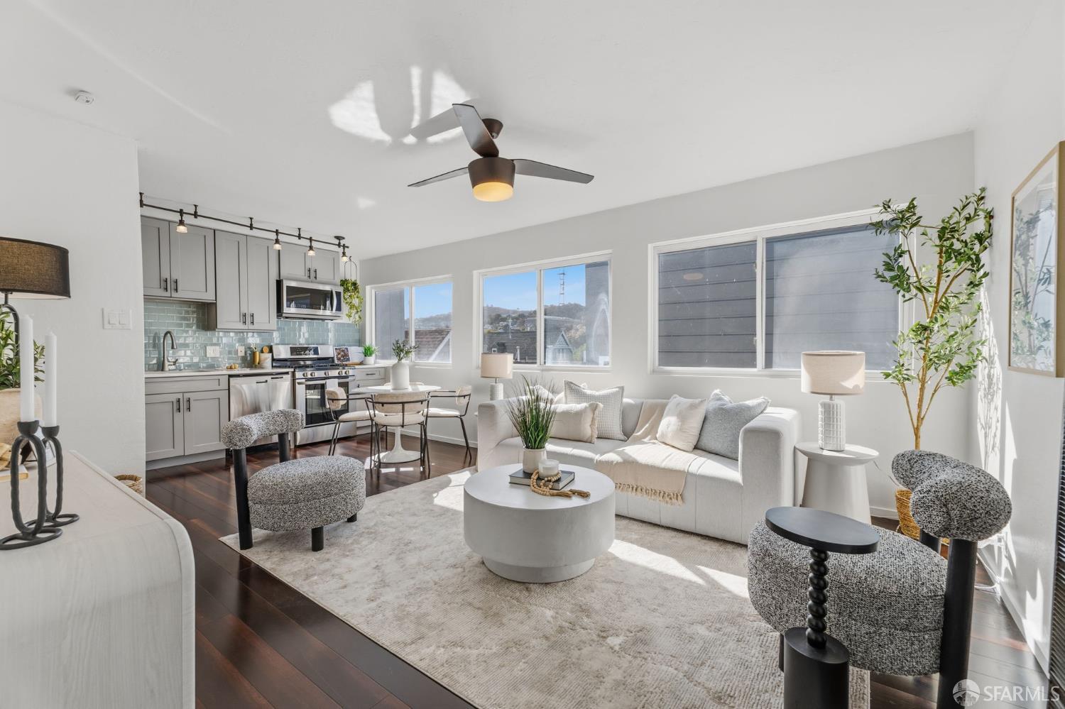 423 Waller Street # 8