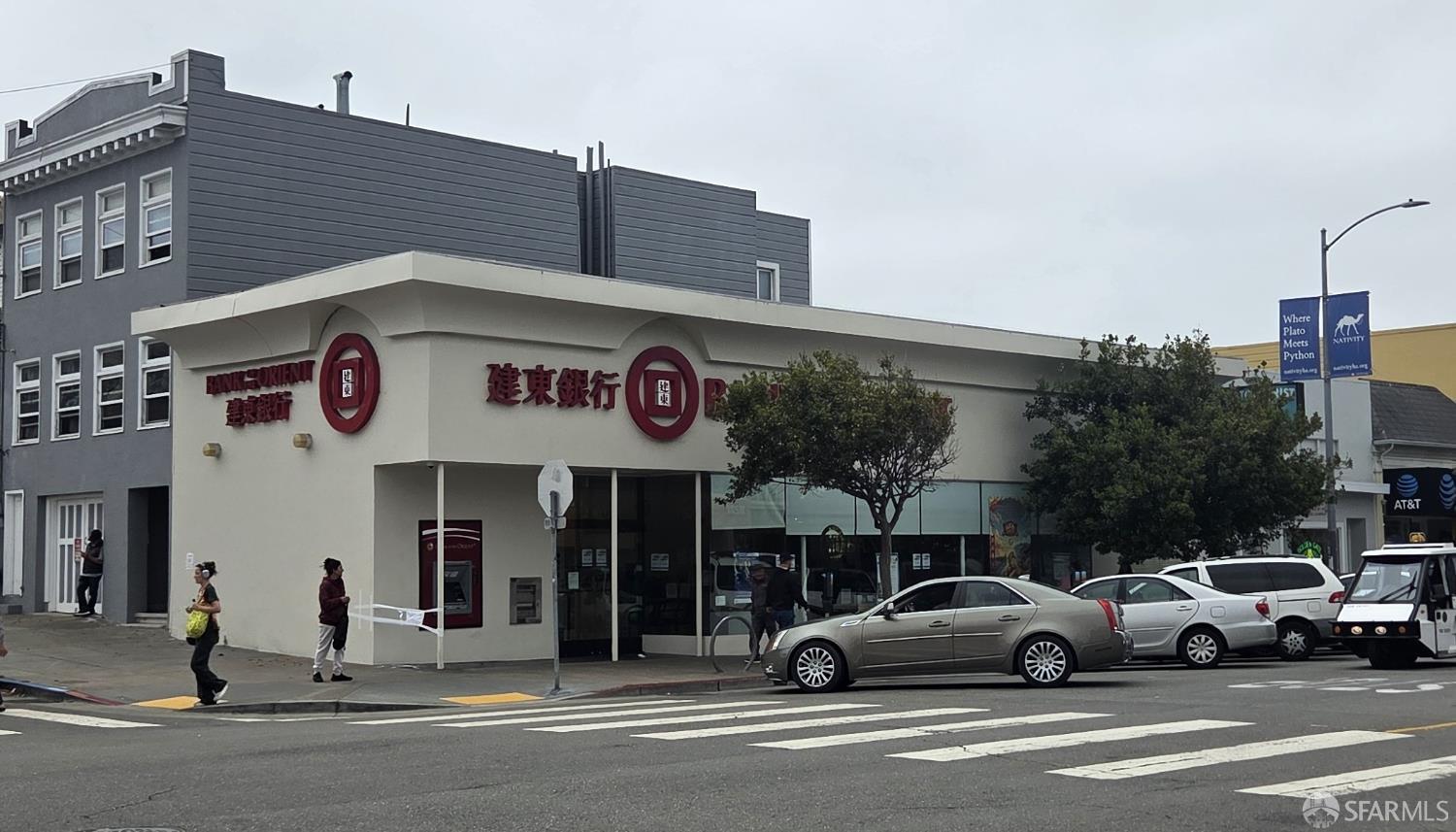 2001 Irving Street
